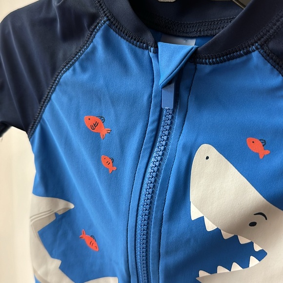 LIKE NEW OLD NAVY SWIM ONSIE. Size 6-12 M. Blue/grey. VG/EXCELLENT CONDITION. - Picture 2 of 10